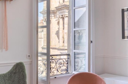 Centre Apartment | LE MONNAIE - Vue Cathédrale
