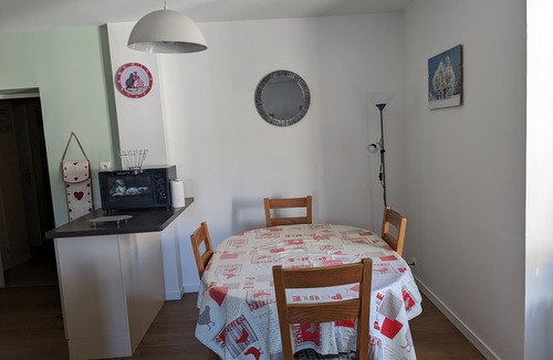 Mont-Dore Apartment | Le Mont Dore, apartment 2 chs, 4th floor (elevator), the city center