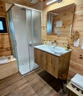 Caden House | Le Moulin de Trévelo