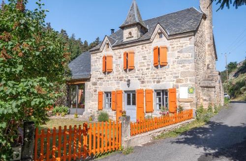 Peyre-en-Aubrac House | Le moulin du chambon 6/8 pers