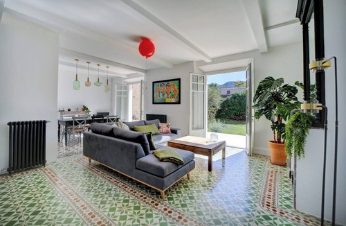 Estoublon House | Le nid d'Estoublon, a recently renovated village house