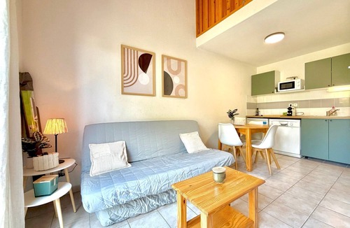 Calvisson Apartment | Le Nid du Mas, 2 pers pool in Calvisson