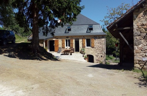 Teyssieu House | Le Pech de Clédy140m², 2 bathrooms, heated pool, wifi, pets allowed, all inclusive