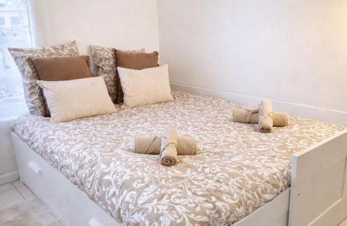 Clermont-Ferrand Apartment | Le Petit Léon Studio Clermont
