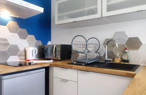 Lons Apartment | Le Petit Lons - Parking gratuit - 6min Hippodrome - 7min Université - WIFI