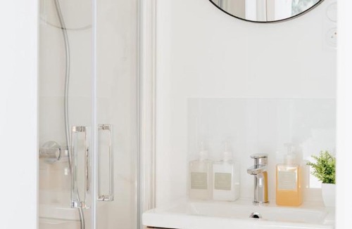 Pont Rean Apartment | Le Reflet des Cygnes