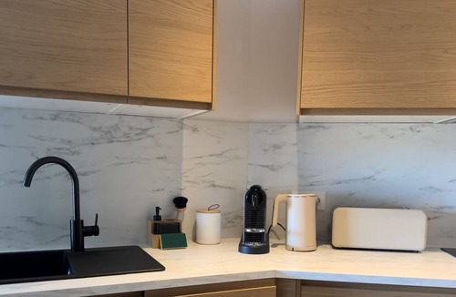 Antibes City Centre Apartment | LE ROSSINI Antibes Center, AirCo, Parking for 4 By Sunset