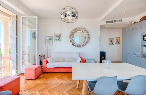 Riou - Petit Juas - Av de Grasse Apartment | Le Sinatra splendide vue mer panoramique et balcon