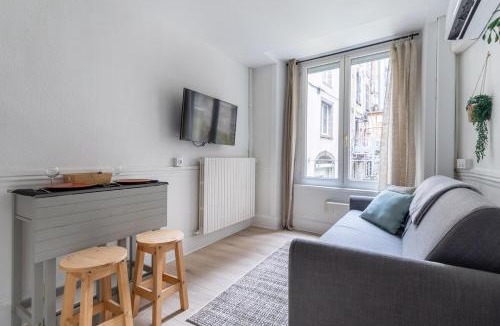 Clermont Ferrand City Centre Apartment | Le Stromboli ~ Centre-ville ~ Climatisation