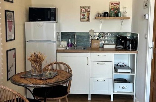 Raphele-les-Arles Apartment | Le Studio de Matisse entre Alpilles et Camargue