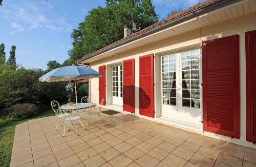Saint-Just-le-Martel House | Le val des deux rieux