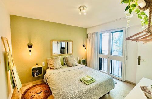 La Gare Apartment | LE VERT accommodation for 3 guests near train station