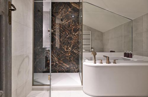 Courchevel Apartment | Les 2 chalets - Les appartements du Strato