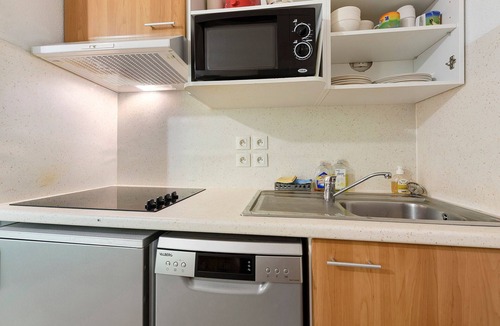 Arreau Apartment | Les Berges de la Neste – Cozy Apartment in Arreau, Heated Pool & Sauna