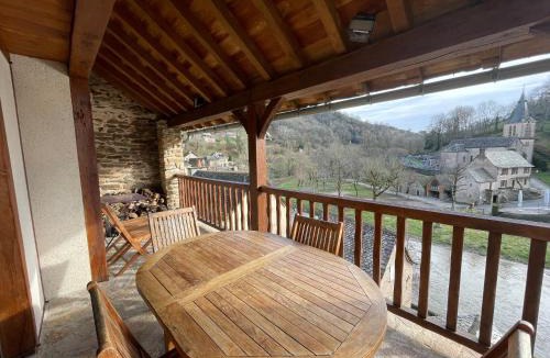 Belcastel House | Les Buis