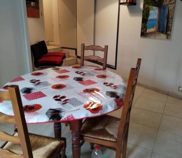 Rompon Apartment | Les Butineuses