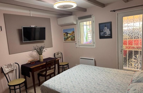Carces Bed & Breakfast | Les Cigales