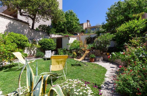 Les Cinq Avenues Bed & Breakfast | Les Citronniers