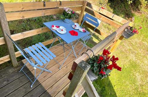 Saint-Urbaine Bed & Breakfast | Les Coquelicots