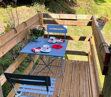 Saint-Urbaine Bed & Breakfast | Les Coquelicots