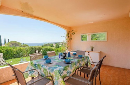 La Nartelle Apartment | Les Coteaux de la Nartelle by Interhome