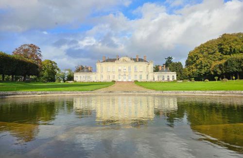 Craon House | Les dépendances du château de Craon