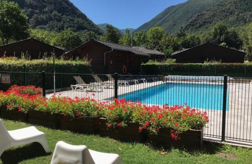 Aston House | Les Granges de Leo
