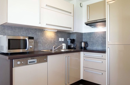 Cancale House | Les Hauts de la Houle M.8X by Interhome