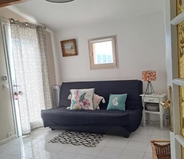 Ceyreste House | Les Loulous