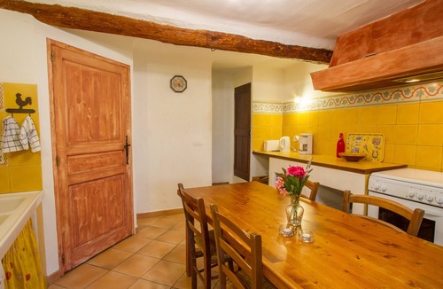 La Haute Maure House | Les Messugues, typical Provencal farmhouse with shared pool, nature, peace