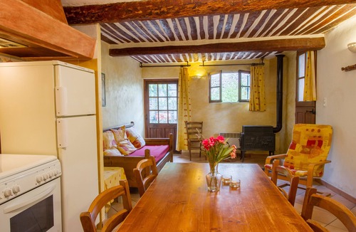 La Haute Maure House | Les Messugues, typical Provencal farmhouse with shared pool, nature, peace