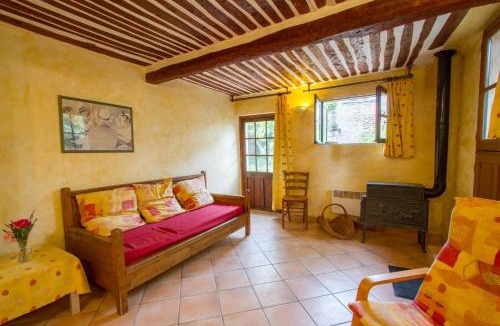 La Haute Maure House | Les Messugues typical Provencal farmhouse with shared pool nature peace