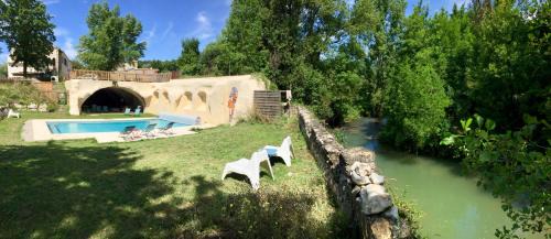 Mirabel-et-Blacons House | Les pieds dans l'eau, L'Estancot - Rivière privée - Piscine