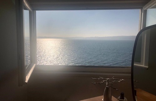 Carantec House | Les pieds dans l'eau" south-facing house with exceptional sea view in Carantec