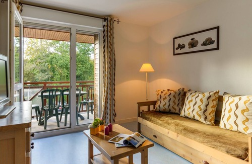 Saint-Briac-sur-Mer Apartment | Les Roches Douvres 36X by Interhome