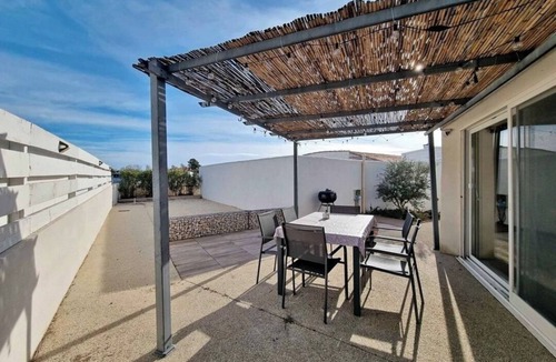 Saintes-Maries-de-la-Mer Villa | Les Saintes Maries de la Mer 3 bedroom house, air conditioning, Wifi, parking