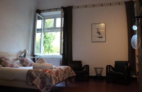 Salin-de-Giraud Hotel | Les saladelles