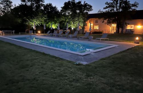 Sainte-Foy-d'Aigrefeuille House | Les Terrasses Binel à Ronsac