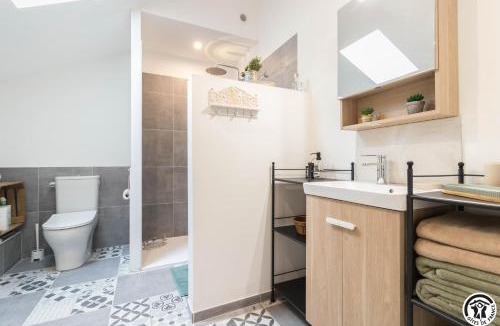 Pointis-Inard House | Les Volets Bleus