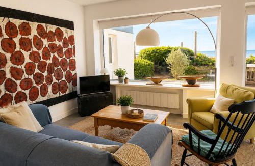 Treffiagat House | LocaLise - M6C - Les Clés de l'Océan - Maison avec vue mer exceptionnelle - Accès plage immédiat depuis la terrasse - Terrasse, jardin clos - Wifi inclus - Linge de lit inclus