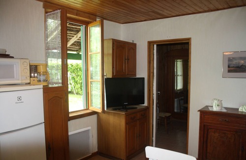 Alvignac House | Location Maison 32 m2 Dans Grand Jardin a Proximité du Village et des Commerces;