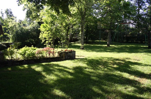 Alvignac House | Location Maison 32 m2 Dans Grand Jardin a Proximité du Village et des Commerces;