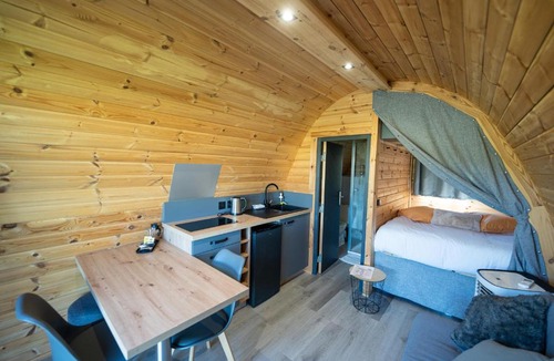 Target Other | Lodge des Bois Jacuzzi