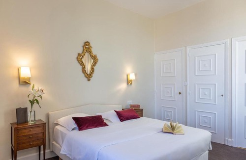Cazaubon Hotel | Logis Hôtel Restaurant Château Bellevue