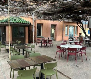 Arles-sur-Tech Hotel | Logis Hotel-restaurant Les Glycines