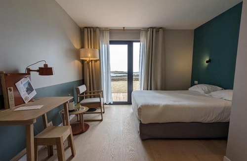 Plouguerneau Hotel | Logis le Castel Ac'h
