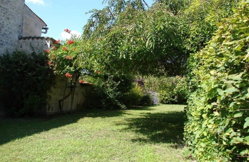 Saintes Apartment | - Logis Saint Eutrope -