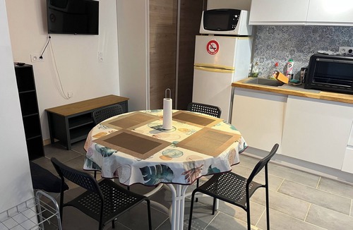 Arles-sur-Tech Apartment | Logis Sol Levante with swimming pool (4 pers max)
