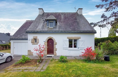 Lanester House | Look forward to a relaxing vacation in this vacation home not far from the sea.
