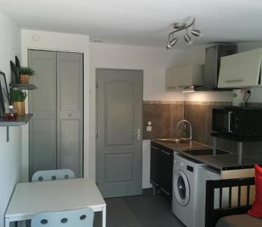 La Garde Apartment | Lou mistraou